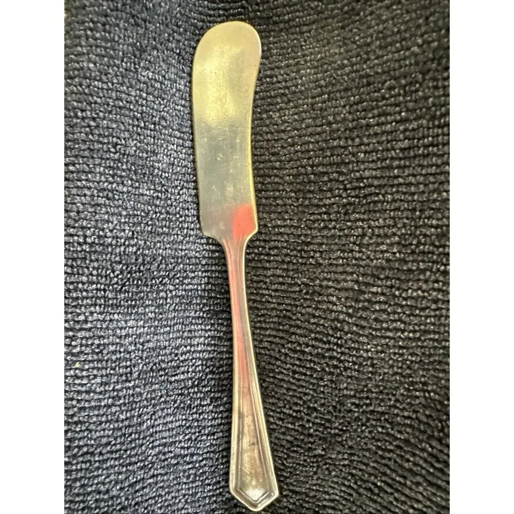 Victor Silver Co Randolph FLAT BUTTER SPREADER 5 7/8